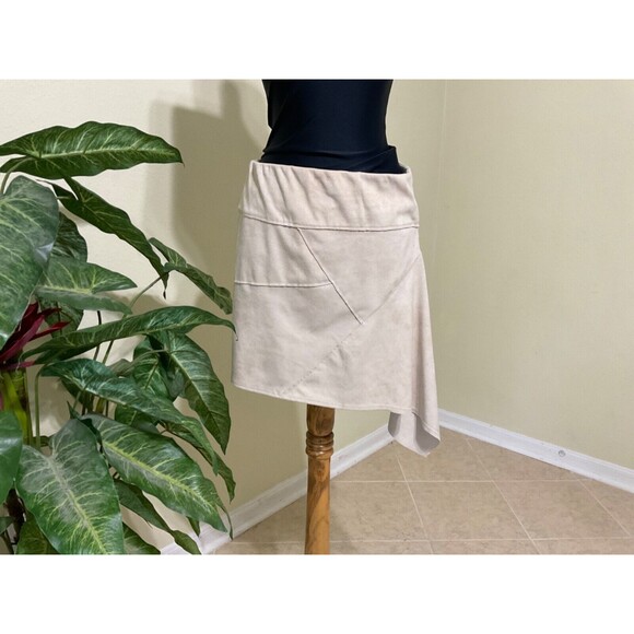 Liberty Garden for Free People  Micro fiber Vegan suede Mini Skirt Size M tan - Picture 1 of 12